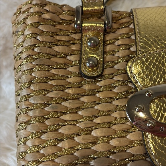 Y2K Guess Straw and Gold Ribbon
Woven Shoulder Bag - Picture 13 of 16